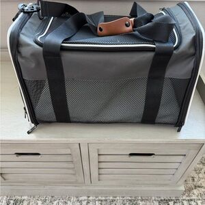Pet Carrier 16.25in x 11 in.